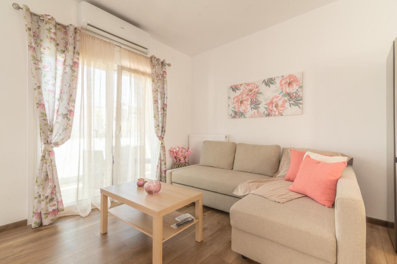 Sophia'S Comfortable Home With A Private Backyard Gazi Ngoại thất bức ảnh