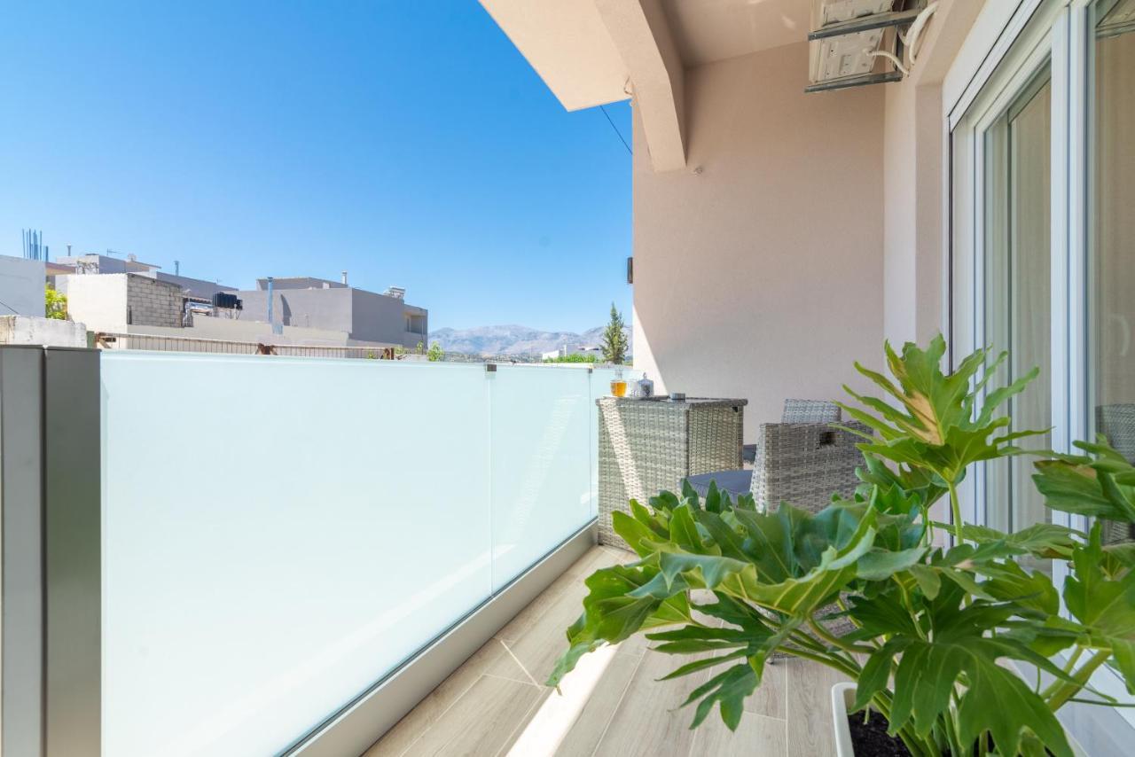 Sophia'S Comfortable Home With A Private Backyard Gazi Ngoại thất bức ảnh